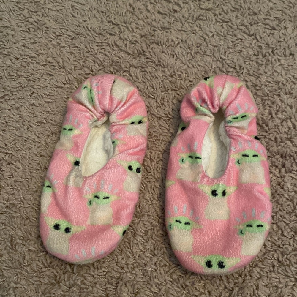 Baby yoda grogu Star Wars Mandalorian slippers house shoes size small